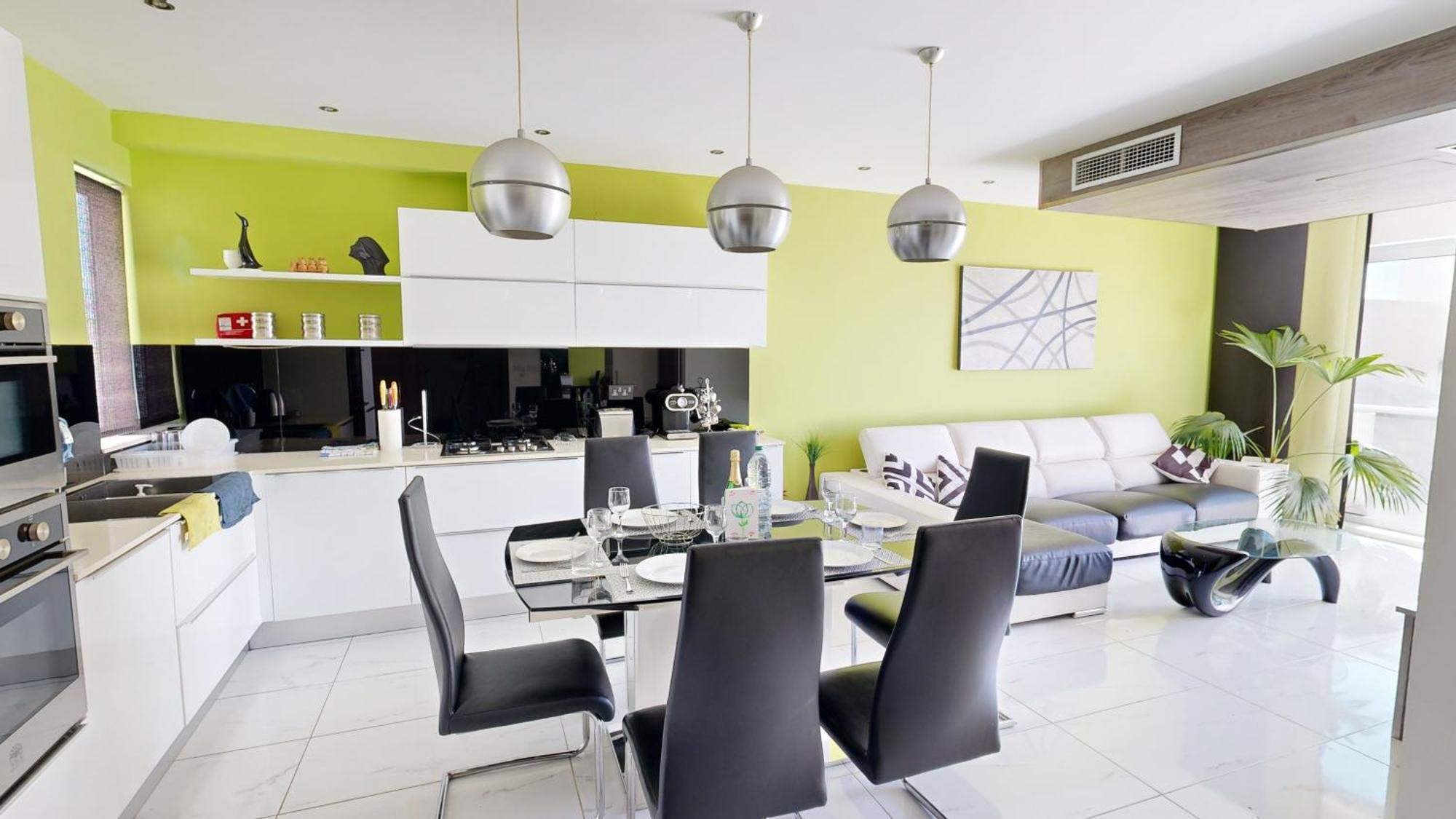 Amazing Spacious Apartment With Bbq & Jacuzzi Saint Julian's エクステリア 写真